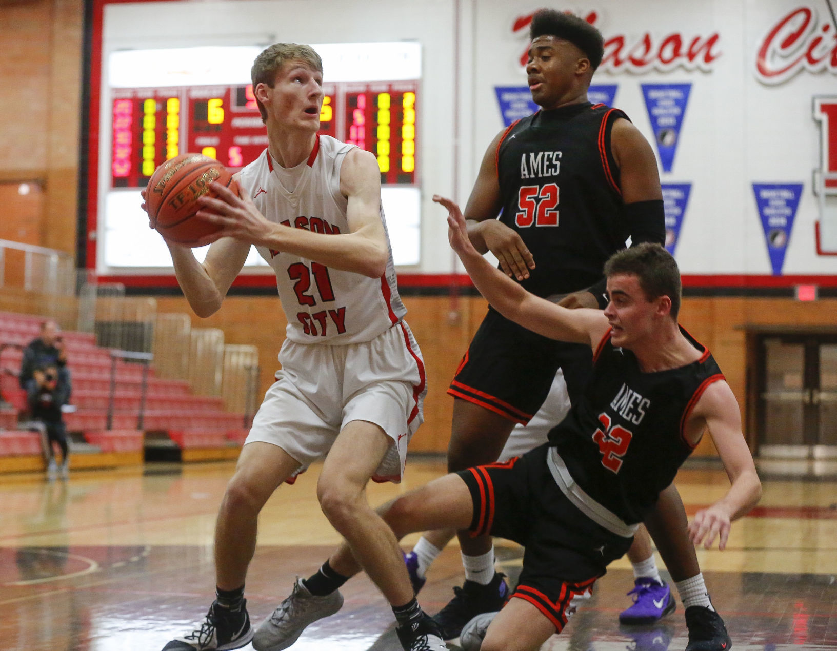 B/G BBall Mason City vs. Ames 3
